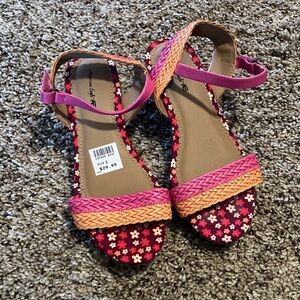 NWT American Eagle girls sandals sz 1